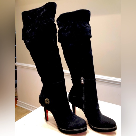 Gorgeous Italian B Queen Red Sole Black Suede Leather! - Picture 3 of 13